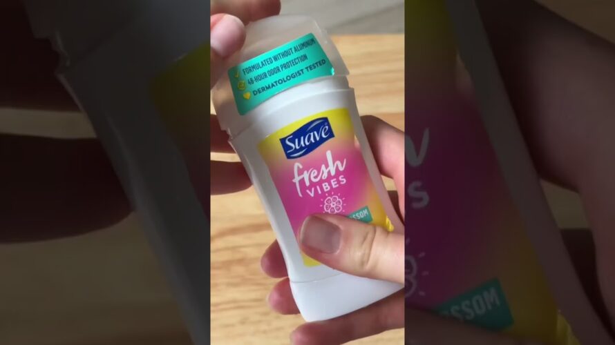 This hack will save you a lot of money and time! #momhack #hack #vaseline #perfume #lifehacks #tips