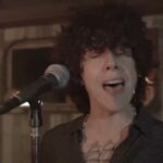 LP – Lost On You (Live)