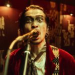 King Gnu＆佐藤健が初共演「千両役者」パフォーマンスに酔いしれる ドコモ新CM「docomo 5G 希望を加速しよう3rd」篇