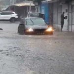 Fortes pluies : montées des eaux spectaculaires dans les rues de la capitale