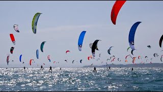 Defi Kite Gruissan 2022 J1: l’event de kitesurf le plus massif au Monde est de retour ! 400 riders!