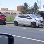 Flacq : Une auto traverse une barrière et provoque un accident
