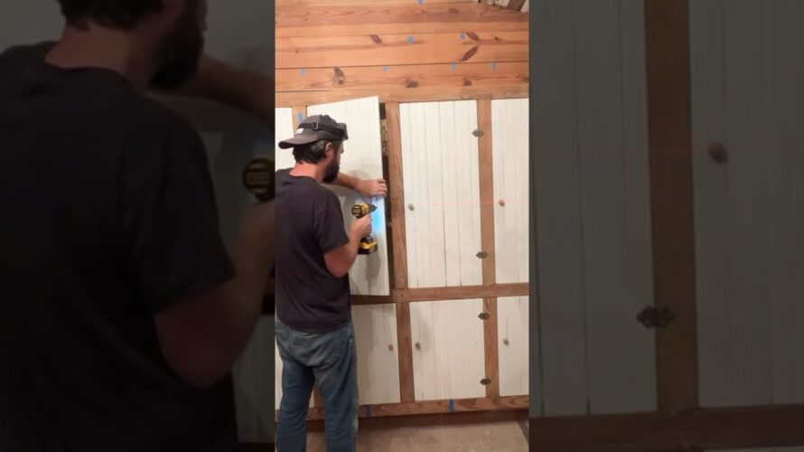 🙆🏻♀️🪵 Tour of Our Vintage Built-Ins and Continuing Work on Little Cottage 🌲🏚