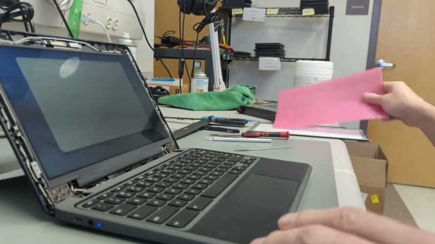 Repair Your Defective Acer C722 Chromebook Screen for FREE Get Parts from Acer! Easy DIY Guide