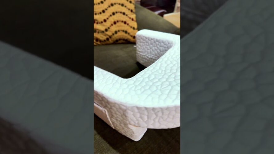 😍GAME-CHANGING Laptop Desk with MEMORY FOAM! Work ANYWHERE Comfort! 💻#shorts #productreview