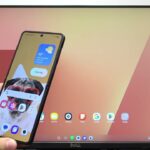 SAMSUNG Galaxy Z Flip7 – Connect to Samsung DeX with USB-C